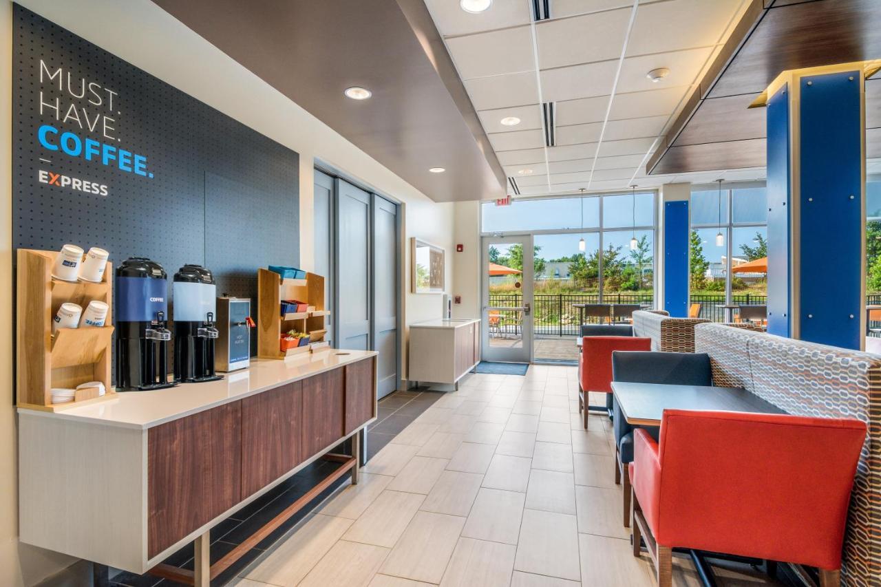 Holiday Inn Express & Suites - Asheboro By Ihg Exterior foto